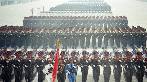 八一阅兵在线观看,震撼人心的八一阅兵盛典，共筑强国梦想